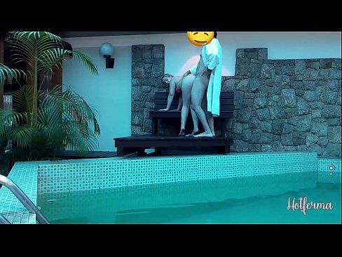 ❤️ Šéf pozve služebnou k bazénu, ale neodolala žhavému ❤❌ Šukání video u cs.moresexmovies.ru ❌️❤